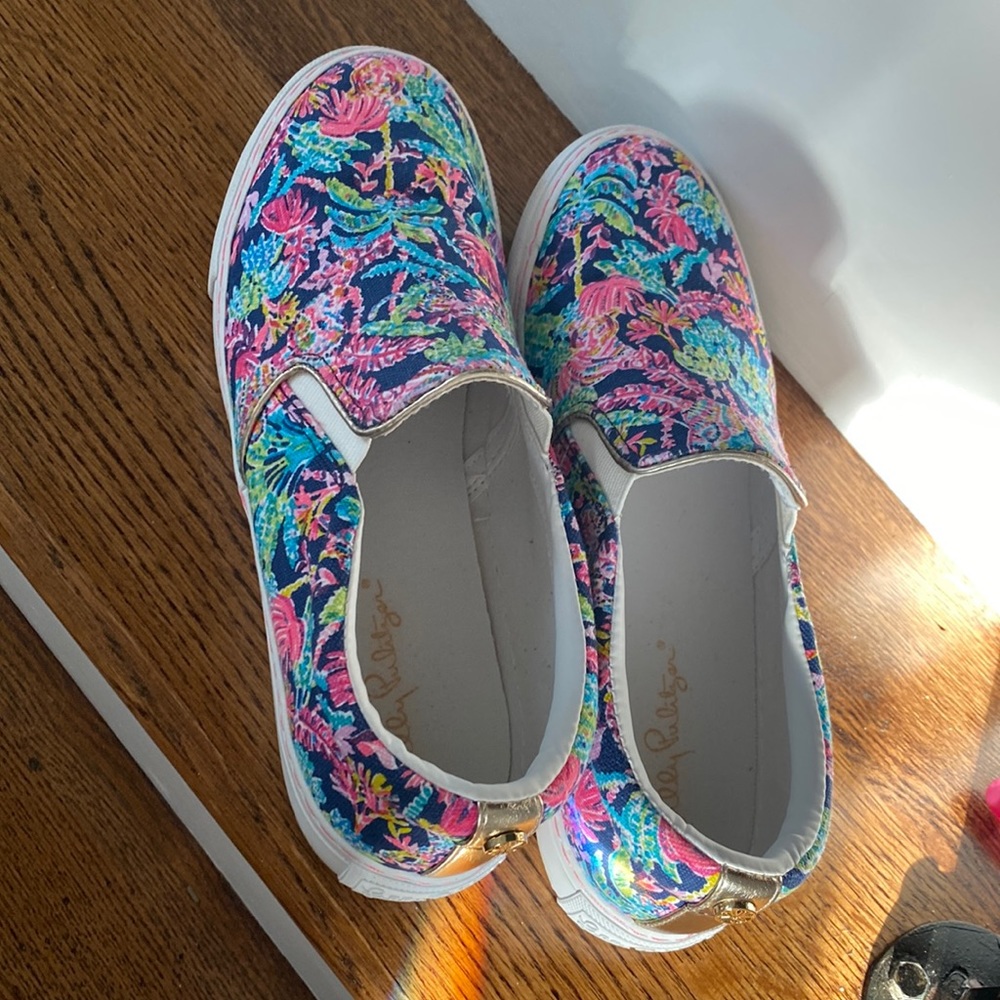 Lilly Pulitzer sneakers 👟